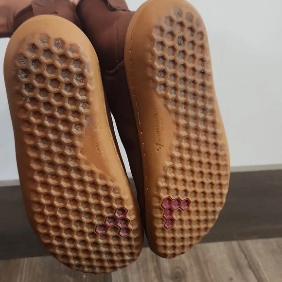 Vivobarefoot boots - Picture 4 of 4